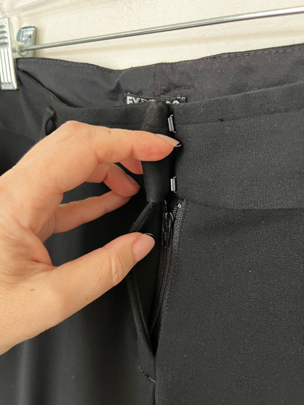 The Boys Screen Worn Express Editor Pants Black Stretch Work Trousers Tall 10 - Picture 4 of 11
